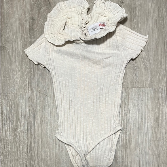 Zara Kids Cream Ribbed One Piece 2-3 - Picture 1 of 1